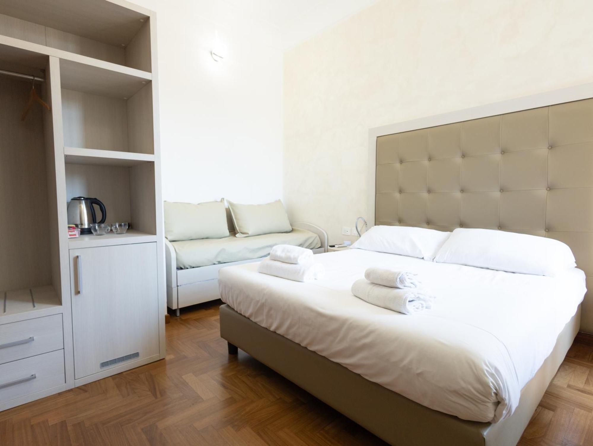Romerooms Condotti 外观 照片